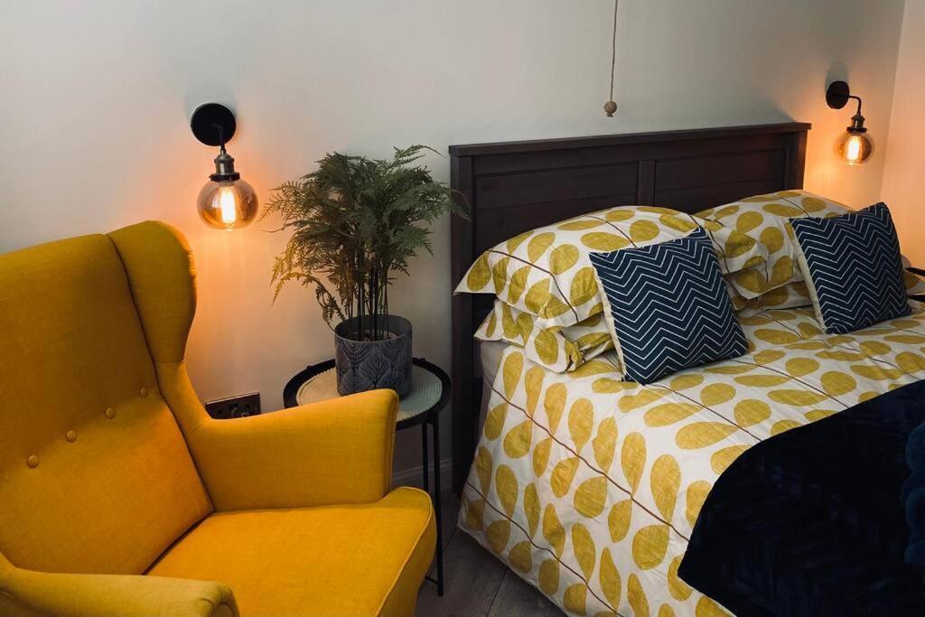 Sunnyside Apartment *
